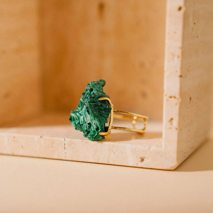 raw malachite statement ring green stone
natural malachite gemstone ring gold band