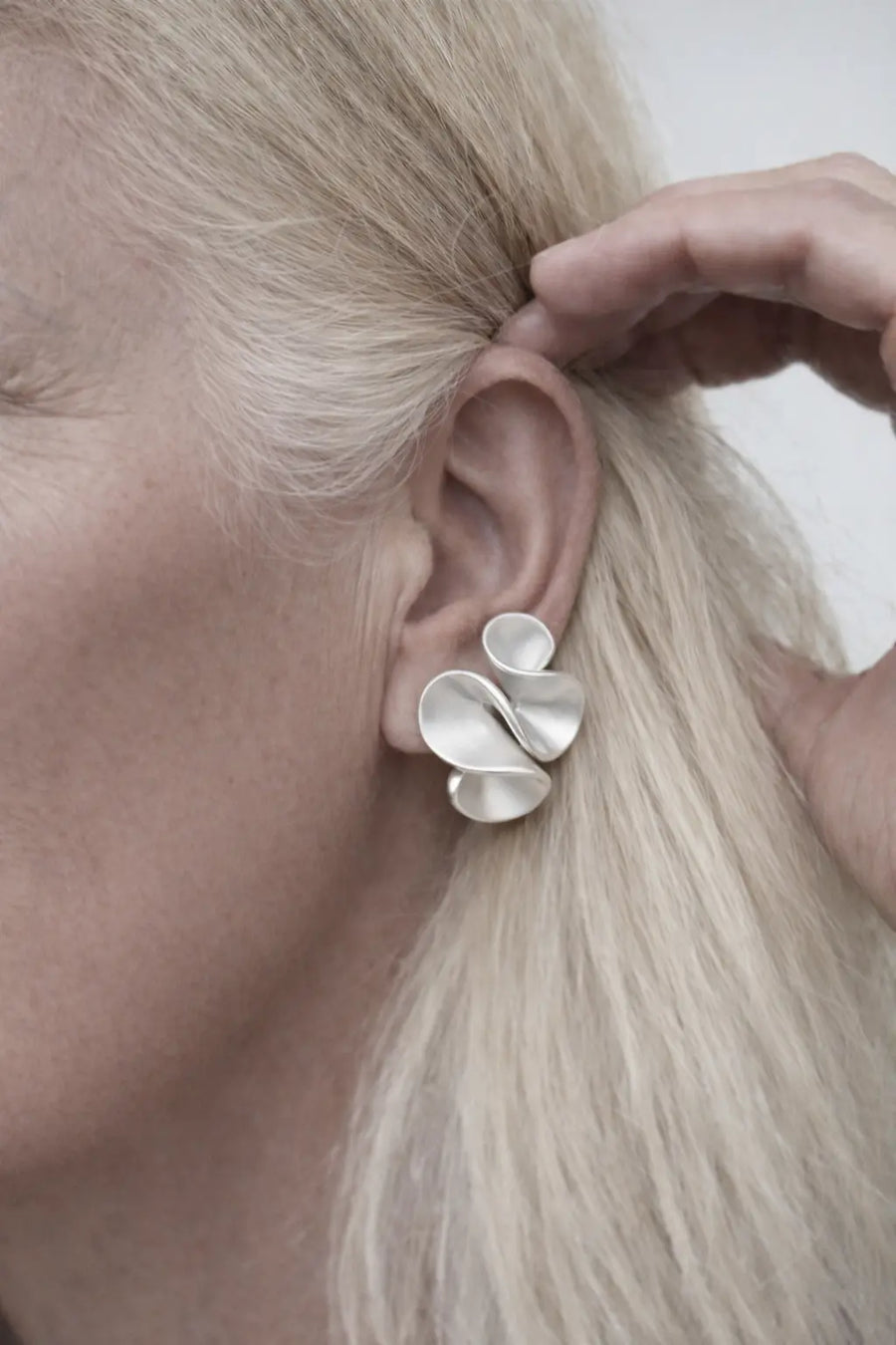 Twisted Flower Stud Earrings Vault 9