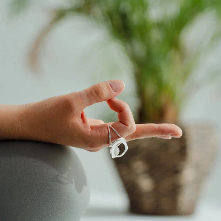 modern silver sphere ring jewelry