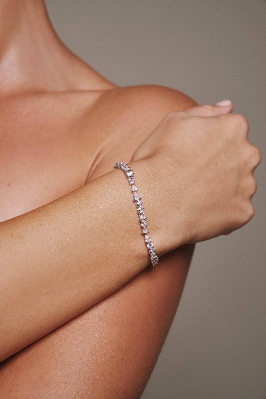Clustered Tennis Bracelet Lili Claspe